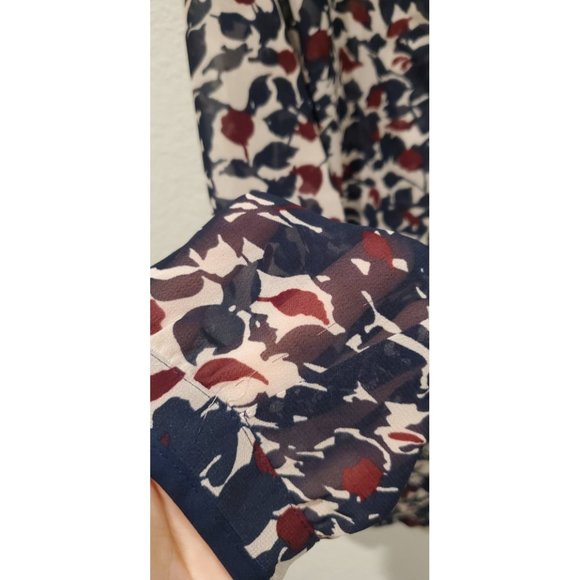 LOFT V-Neck Long Sleeve Blouse - Picture 4 of 6